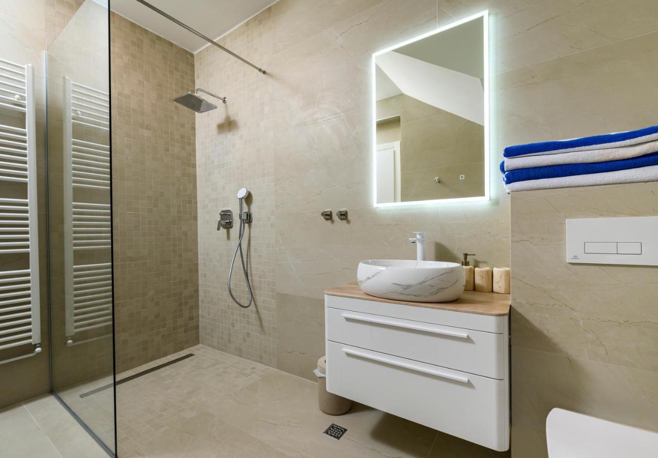 Gallery Luxury Suites & Rooms Split Exterior foto